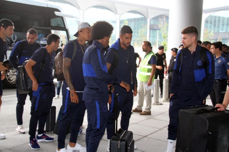 CHELSEA, İNGİLTERE’YE DÖNDÜ