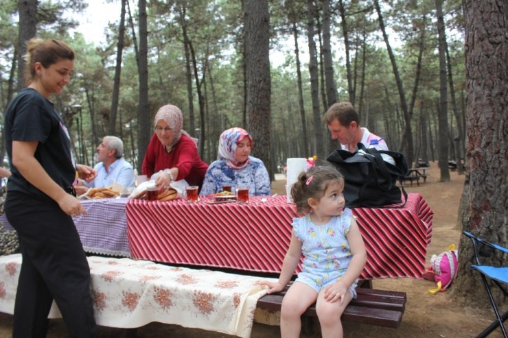 MİLLET BAHÇESİNDE MERKEZİ MANGAL DÖNEMİ