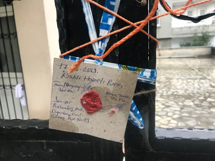 İki Ana Kolonu Patlayan 6 Katlı Bina Boşaltıldı