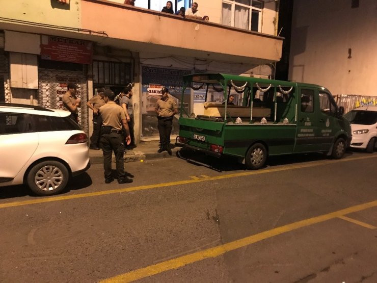 Kağıthane Çağlayan ’da Bir Kadın Tartıştığı Kişiyi Silahla Öldürdü