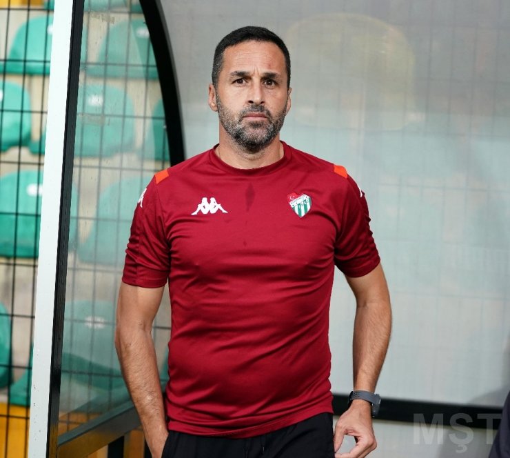 TFF 1. Lig: Fatih Karagümrük: 3 - Bursaspor: 1 (Maç sonucu)