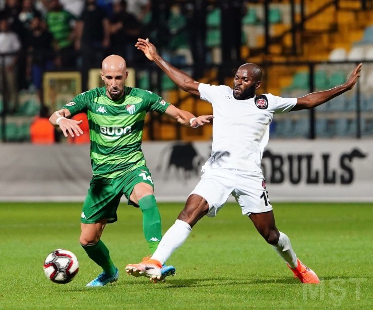 TFF 1. Lig: Fatih Karagümrük: 3 - Bursaspor: 1 (Maç sonucu)