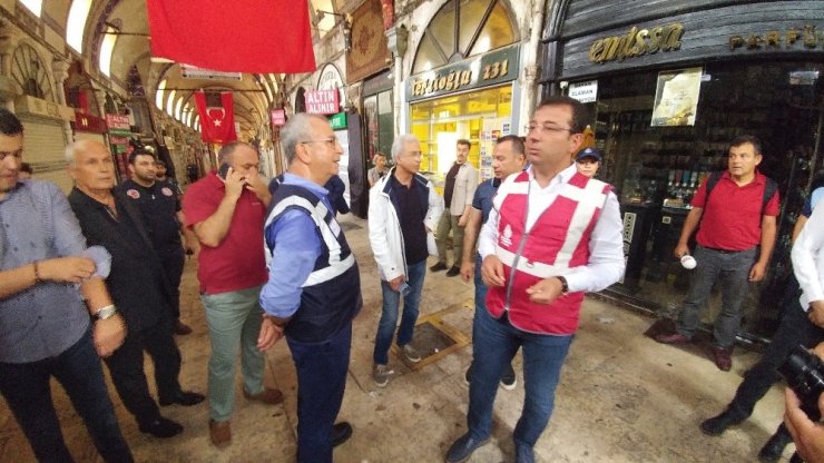 Ekrem İmamoğlu, Eminönü ve Kapalıçarşı’da incelemelerde bulundu