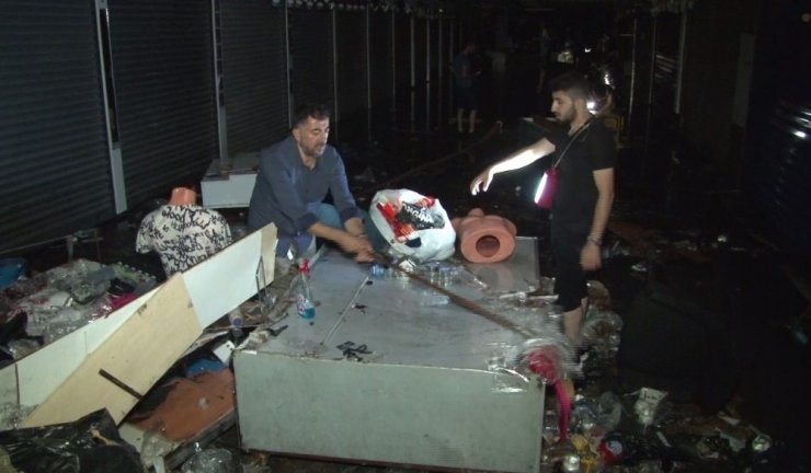 Eminönü alt geçidindeki suyun büyük kısmı tahliye edildi