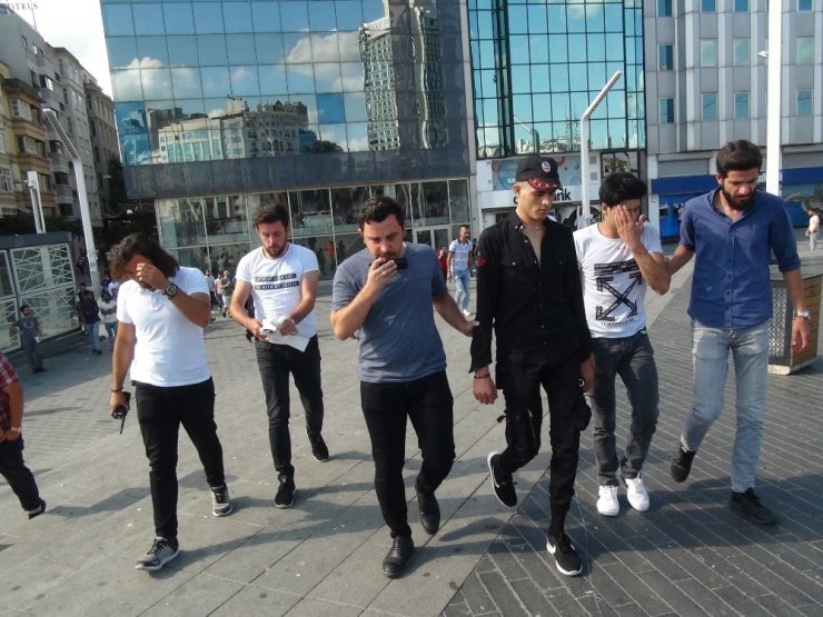 Taksim Talimhane’de meydan kavgası kamerada