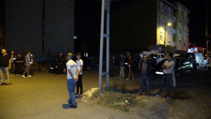 Pendik’te bıçaklı kavga: 2 yaralı