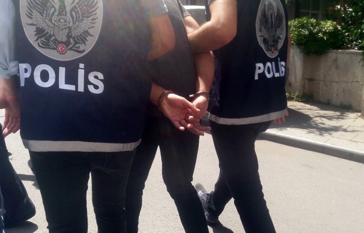 Şişli’de bir kafede turistlere dehşeti yaşatan şahıslar yakalandı