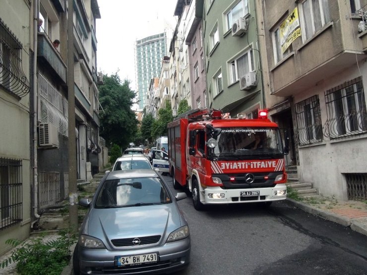 Beyoğlu’nda alkol komasına girdiği iddia edilen doktor, ekipleri alarma geçirdi