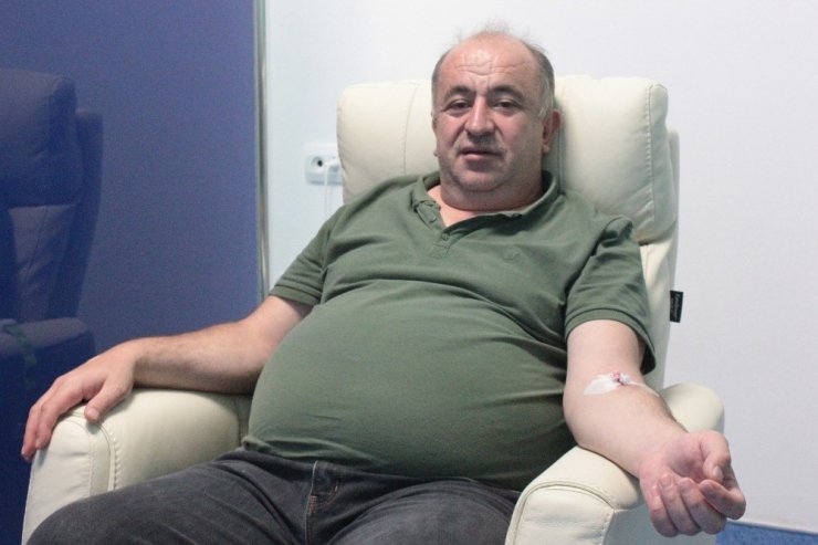 Kızını lösemiden kaybeden baba, kök hücre bağışıyla hayat kurtardı