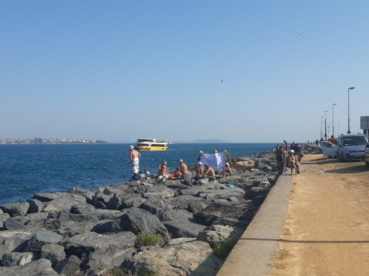 İstanbullular Sarayburnu’na akın etti