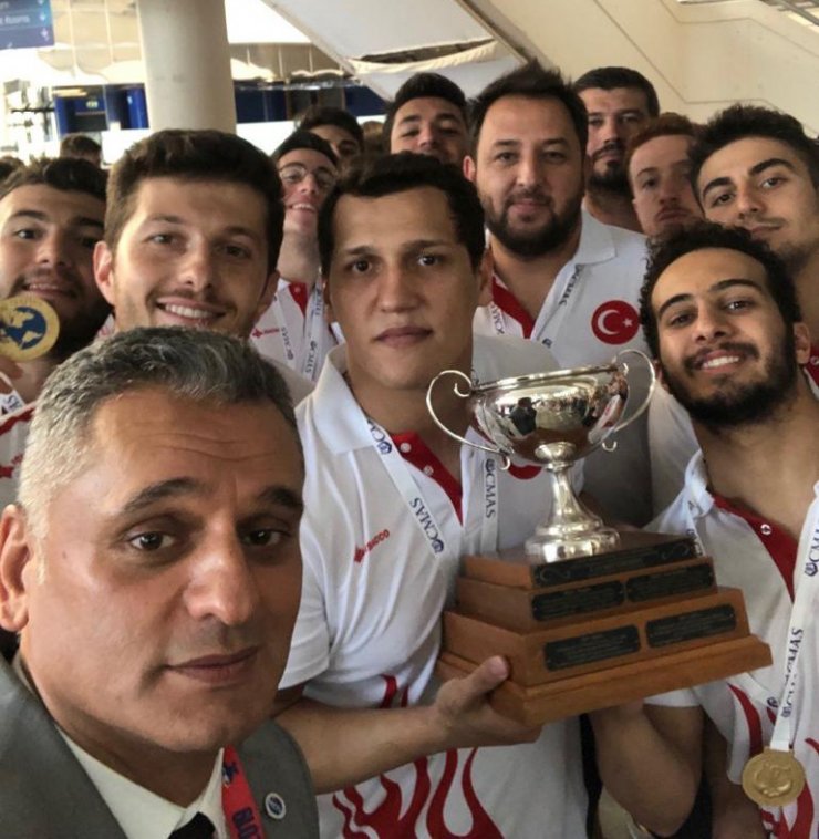 Sualtı Hokeyi 24 Yaş Altı Erkek Milli Takımı tarih yazdı