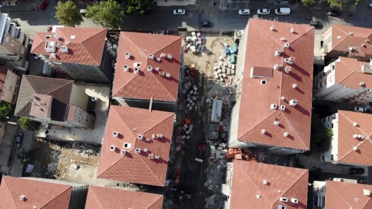 Kartal’da yıkılan binaların yerine dikilen binalarda gelinen son durum havadan görüntülendi