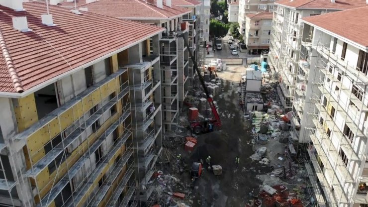 Kartal’da yıkılan binaların yerine dikilen binalarda gelinen son durum havadan görüntülendi