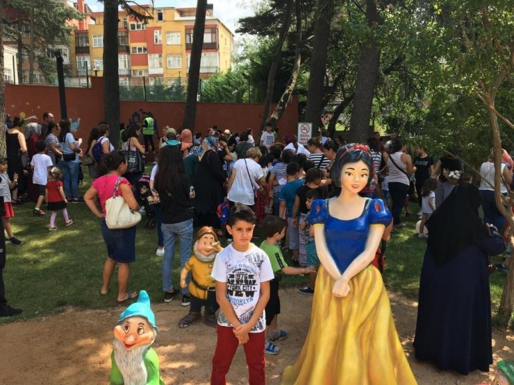 Kartal’da çocuklar için masal tadında festival