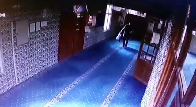 Kartal’da camilere dadanan hırsız kamerada