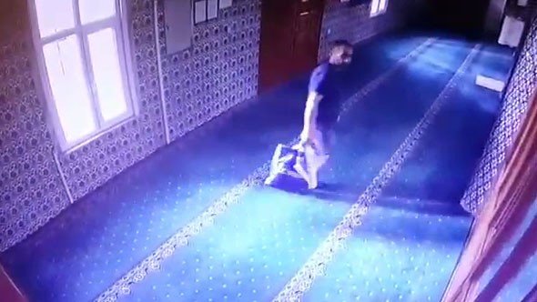 Kartal’da camilere dadanan hırsız kamerada