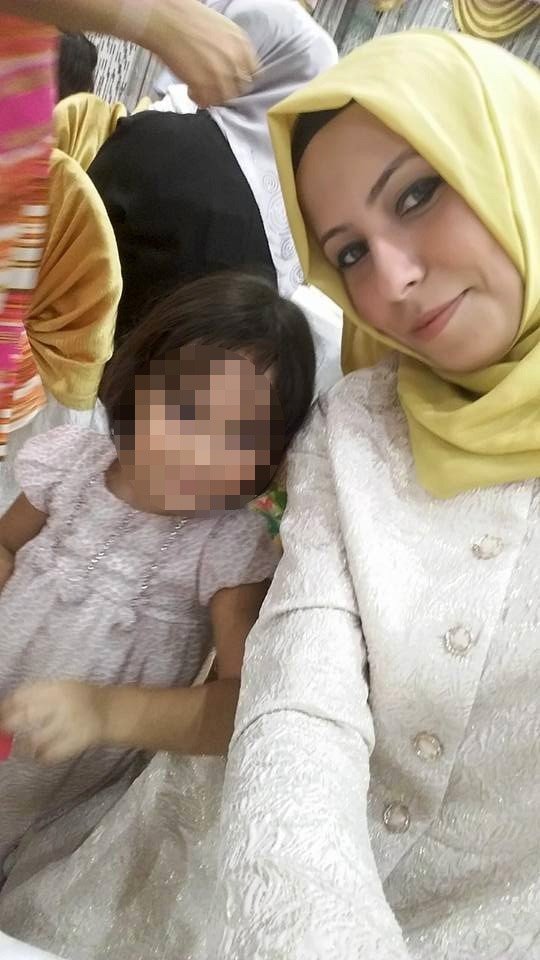6 yaşındaki kızının yanında başından vurulan kadın yaşam savaşı veriyor