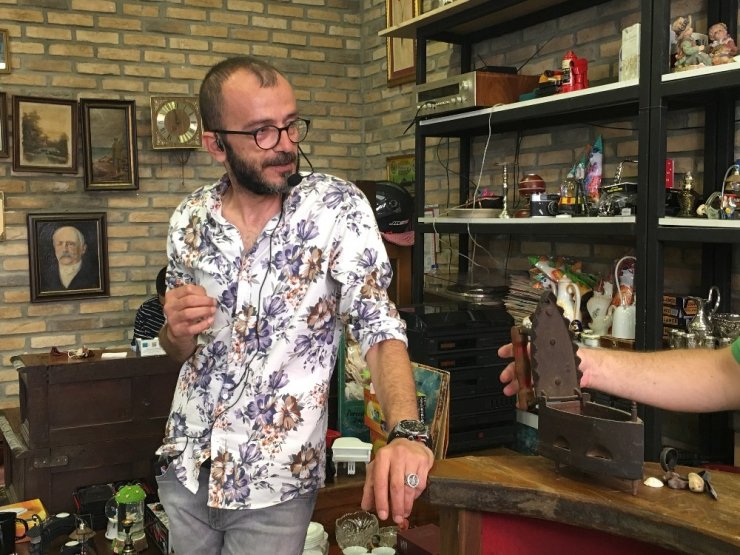 Balat’ta halk mezatına yoğun ilgi