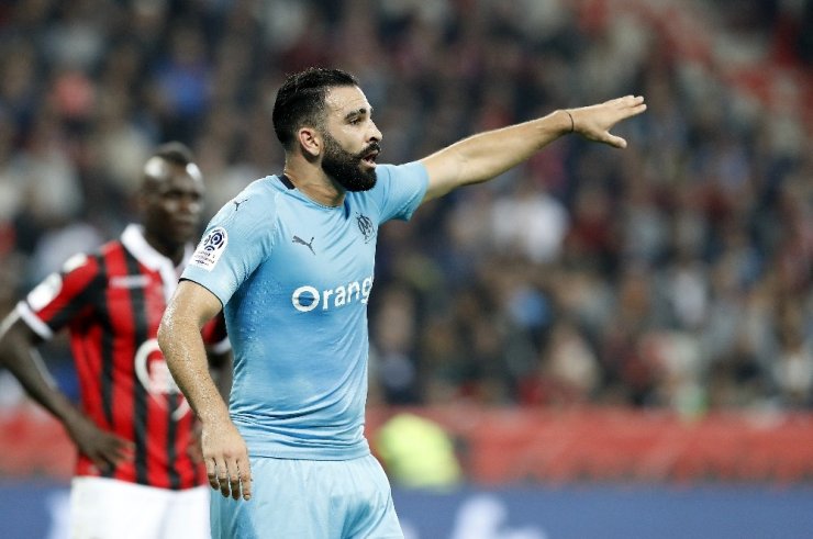 Fenerbahçe’den ’Adil Rami’ açıklaması