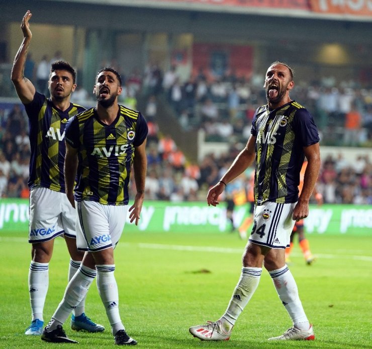 Süper Lig: M.Başakşehir: 1 - Fenerbahçe: 2 (Maç sonucu)
