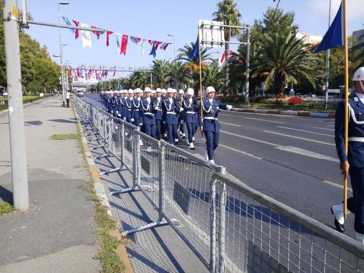 Vatan Caddesi’nde 30 Ağustos provası