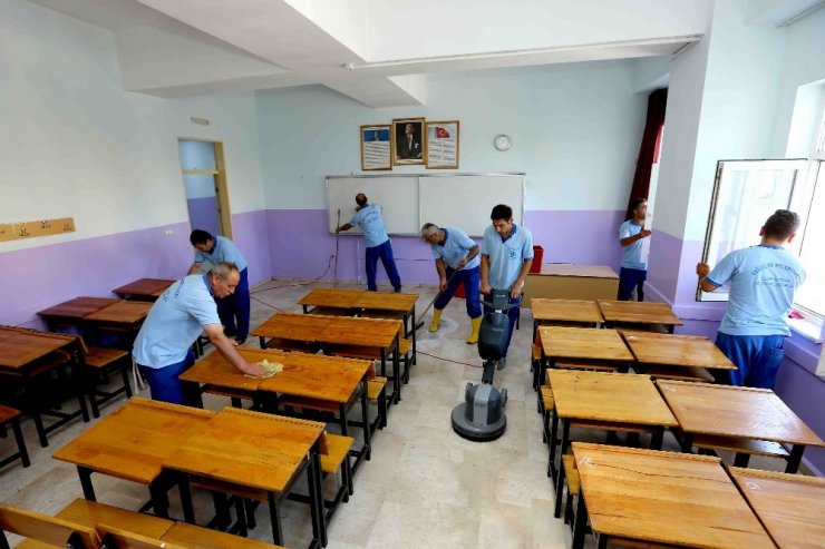 Bağcılar’daki okullarda yeni eğitim dönemi hazırlıkları tamamlandı