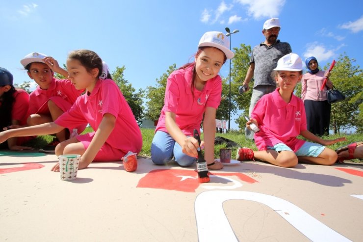 Küçükçekmece’de 97. yılına özel 97 metre uzunluğunda dev resim etkinliği