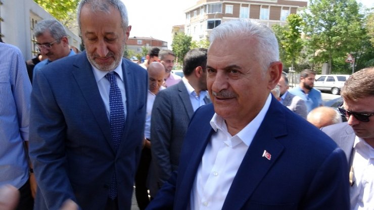 Binali Yıldırım’dan Sancaktepe Belediye Başkanı Döğücü’ye ziyaret