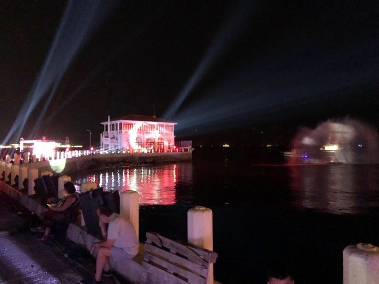 30 Ağustos Zafer Bayramı Moda İskelesi’nde mapping ve ışık gösterisiyle kutlandı