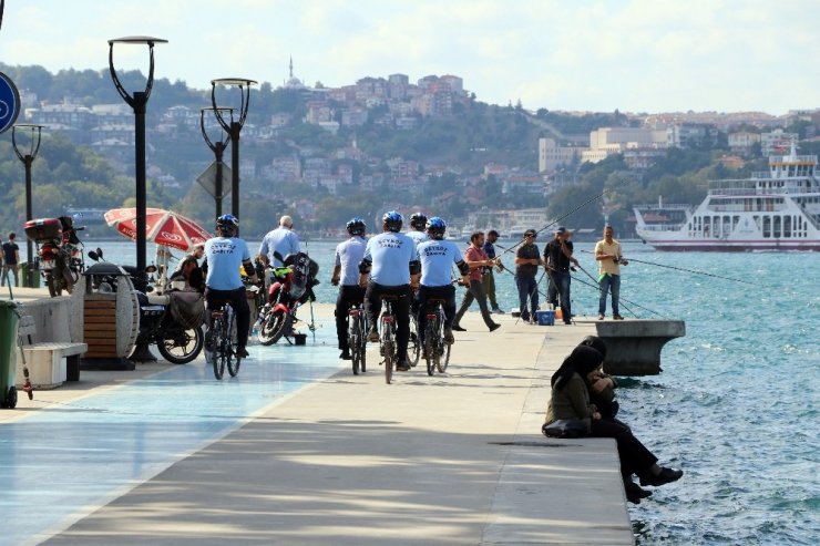 Beykoz sahillerinde bisikletli zabıtalar iş başında