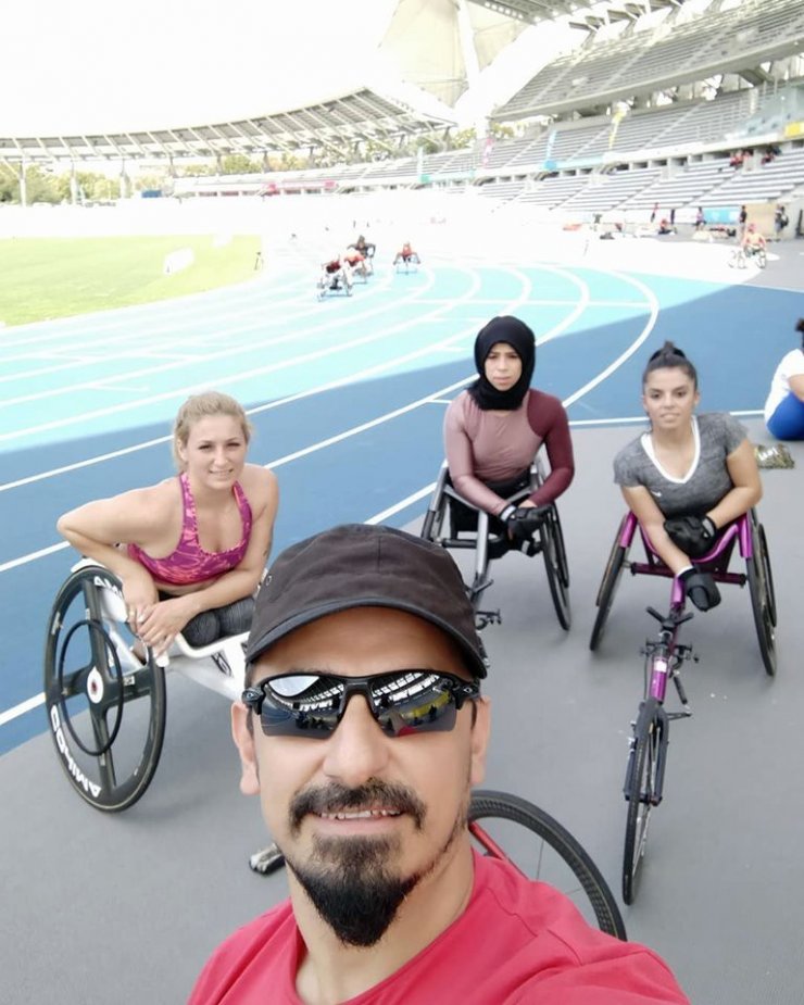 Bağcılarlı milli sporcular Fransa’da şampiyon oldu