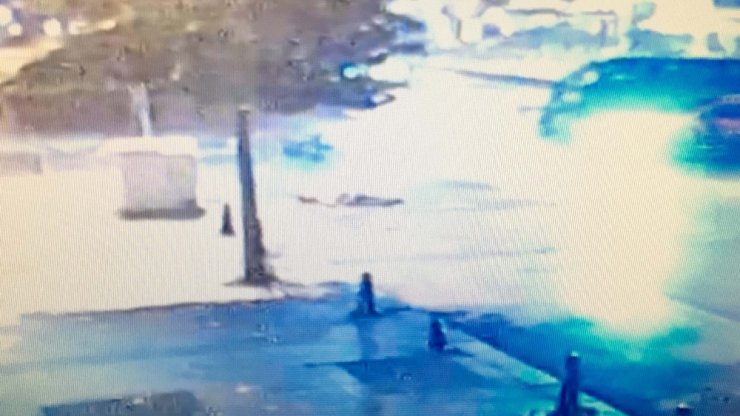 Fatih’te motosikletli gencin hayatını kaybettiği kaza kamerada