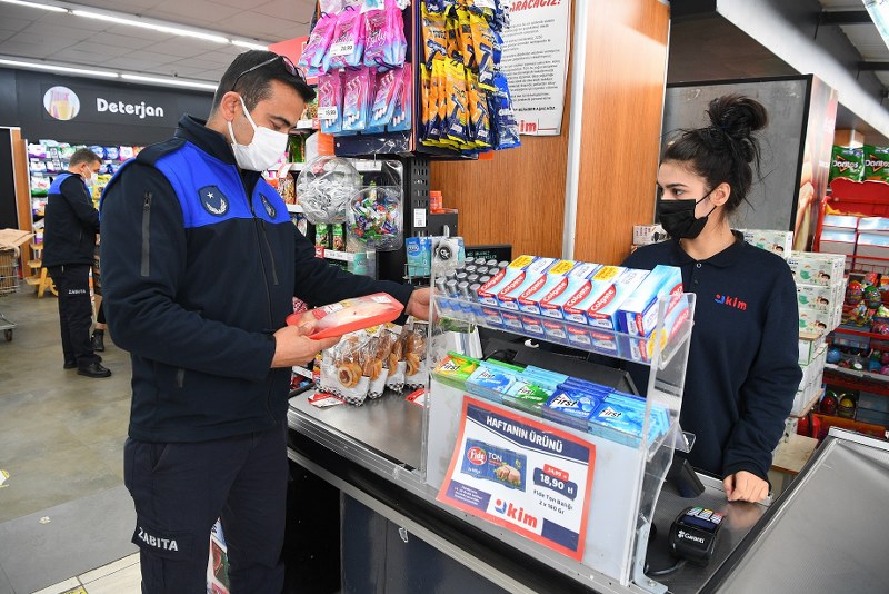 beylikduzunde-zabita-ekiplerinden-market-denetimi-5-800x534.jpg