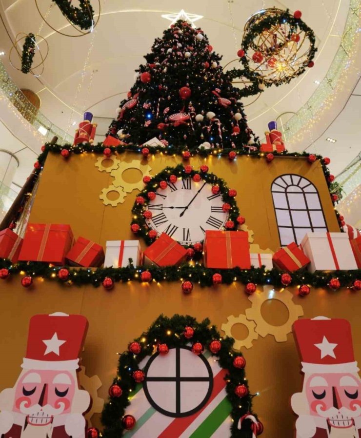 AKMERKEZ’DEN YILBAŞINA ÖZEL ETKİNLİKLER