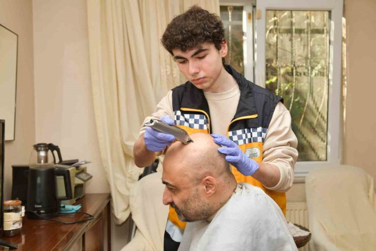 ESENYURT BELEDİYESİ’NDEN EVDE KİŞİSEL BAKIM HİZMETİ