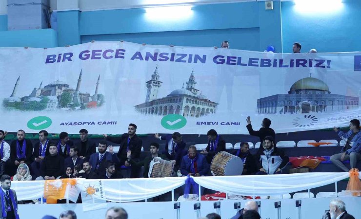 AK PARTİ ARNAVUTKÖY’DE SALİM GÖKHAN GÜREK’E BÜYÜK DESTEK