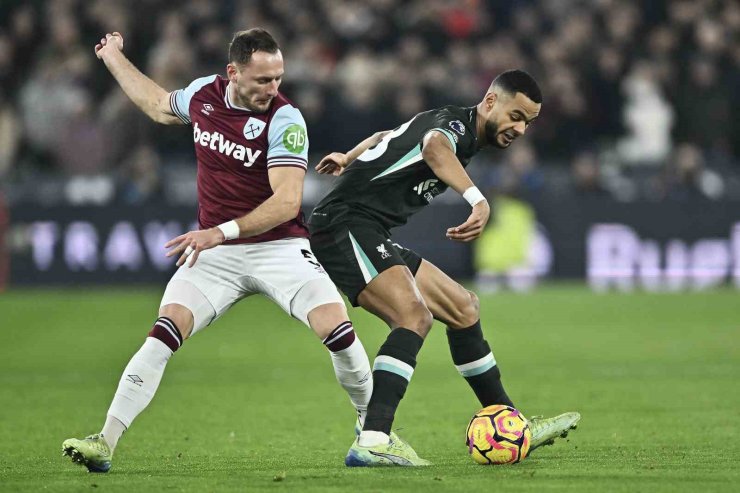 MOHAMED SALAH’TAN YENİ REKOR: 8. KEZ BİR MAÇTA GOL VE ASİST KATKISI