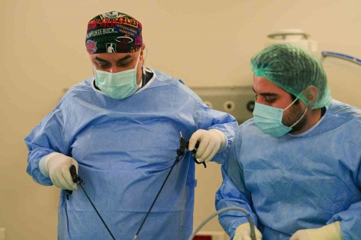 KOLOREKTAL KANSERİ ÖNLEMEK MÜMKÜN: ALIŞKANLIKLAR ÖNEM TAŞIYOR