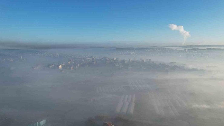 İSTANBUL’DA YILIN SON GÜNÜNDE MASALSI SİS GÖRÜNTÜLERİ