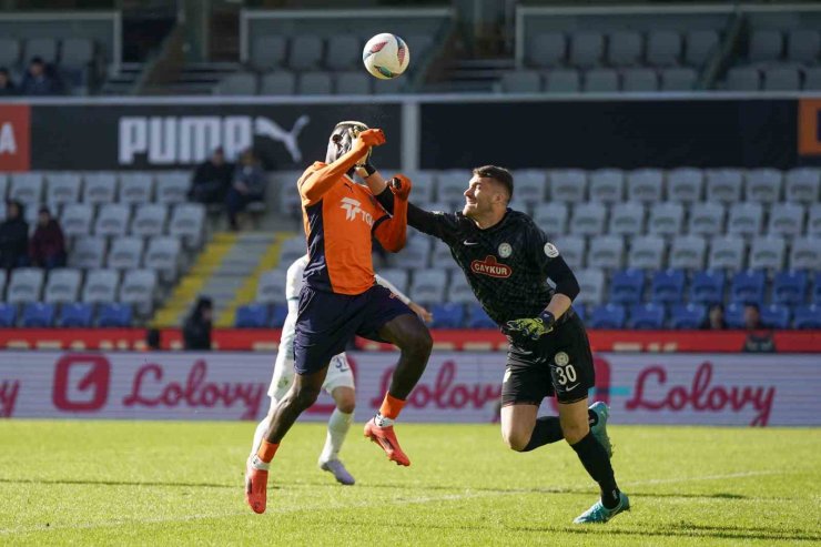 TRENDYOL SÜPER LİG: BAŞAKŞEHİR: 1 - ÇAYKUR RİZESPOR: 0 (İLK YARI)