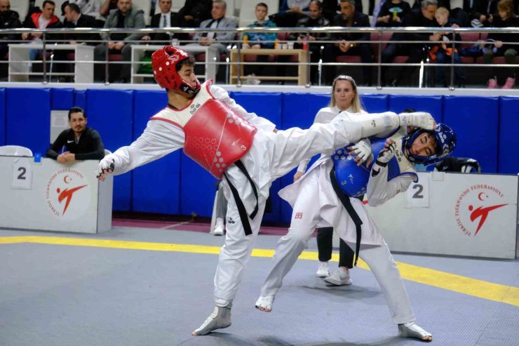TÜRKİYE GENÇLER TAEKWONDO ŞAMPİYONASI SONA ERDİ