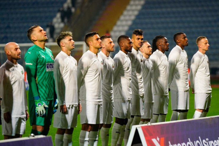 TRENDYOL SÜPER LİG: EYÜPSPOR: 0 - CORENDON ALANYASPOR: 0 (MAÇ DEVAM EDİYOR)