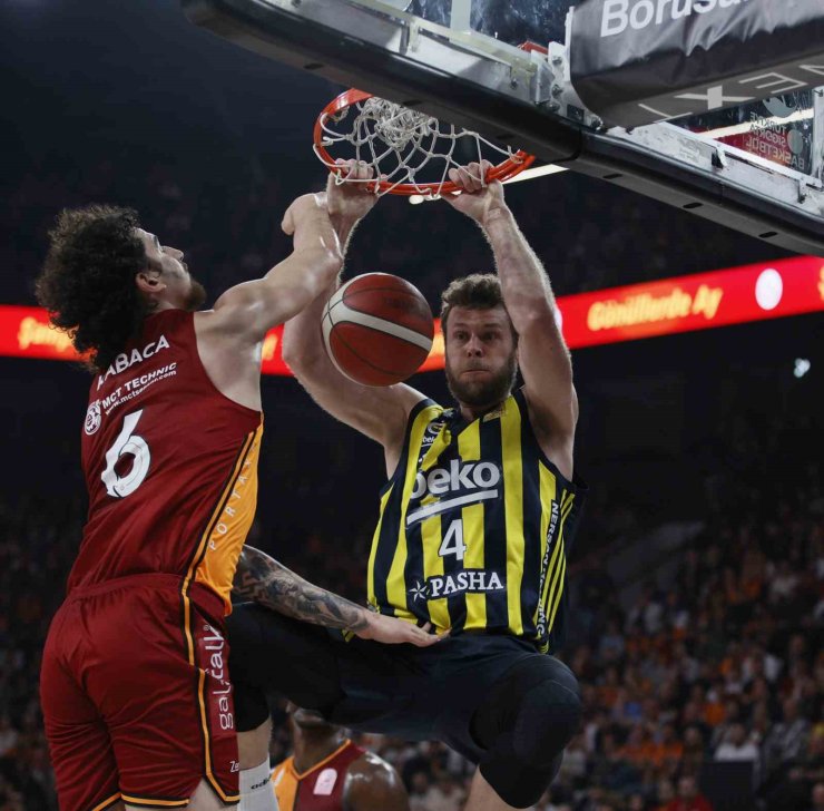 POTA DERBİSİ FENERBAHÇE’NİN