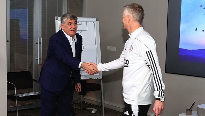 BEŞİKTAŞ’TA BAŞKAN SERDAL ADALI İLE OLE GUNNAR SOLSKJAER, TAKIMLA TOPLANTI YAPTI