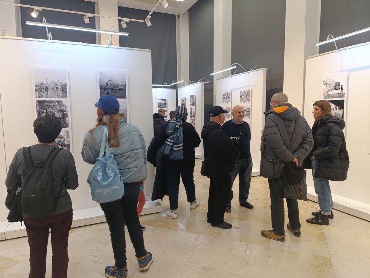 ‘KARE KARE İSTANBUL’ SERGİSİ MALTEPE’DE AÇILDI