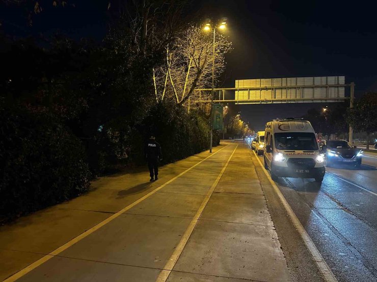 MALTEPE’DE ŞÜPHELİ ÖLÜM: 33 YAŞINDAKİ ŞAHIS YOL KENARINDA ÖLÜ BULUNDU