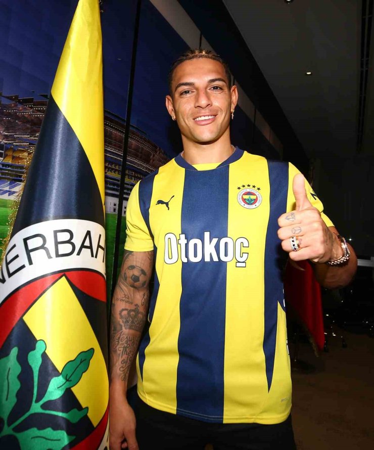 FENERBAHÇE, DİEGO CARLOS’U KADROSUNA KATTI