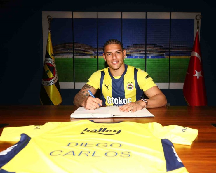 DİEGO CARLOS, FENERBAHÇE’NİN 29. BREZİLYALISI OLDU