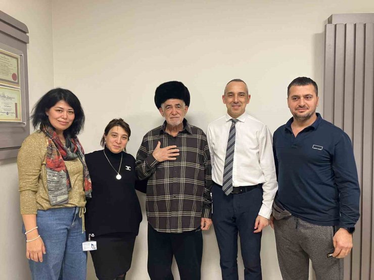 BÖBREKLERİNDEN KALBE KADAR UZANAN TÜMÖRDEN TÜRKİYE’DE KURTULDU