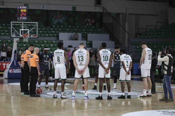 BASKETBOL SÜPER LİGİ: DARÜŞŞAFAKA: 83 - ALİAĞA PETKİMSPOR: 64